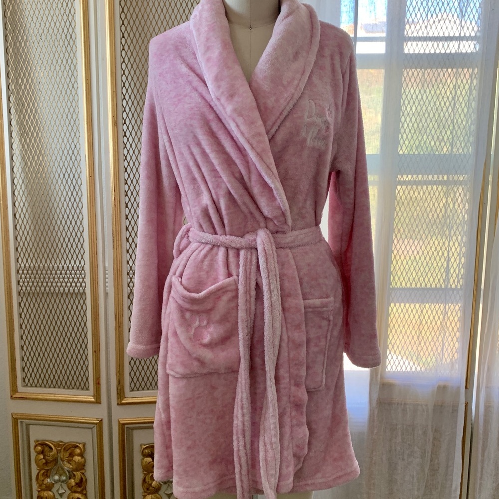 Laura Ashley Dog-Mom Embroidered Plush Robe